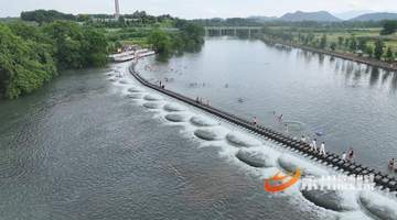 道县贵头村鱼鳞坝成夏日好去处 多元亲水活动带火清凉体验与乡村振兴