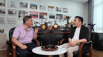 楚菜卢门故事引关注 卢永良推广大武昌鱼联结观众参与体验