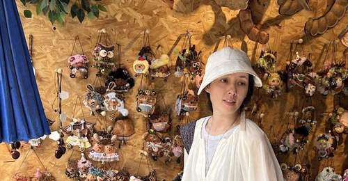 定居台北的郭碧婷,常年带娃和丈夫分居两地,素面朝天被嘲像保姆