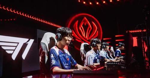 Faker瑞兹灵车送人头,Keria自称历史第一辅助,T1全员打鸡血