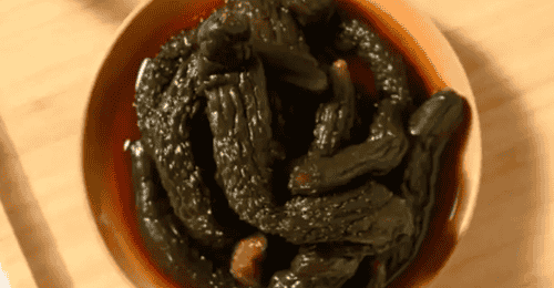 我照袁枚《随园食单》的方子做了一罐酱黄瓜,咸甜脆三样全占