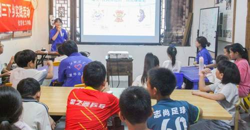 【三下乡】“拒绝三无零食,做自己的健康小卫士”——化学化工学院开展校园食品安全科普课堂