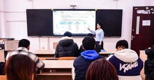 一位民办院校老师的心声:20万读民办,真的值吗?