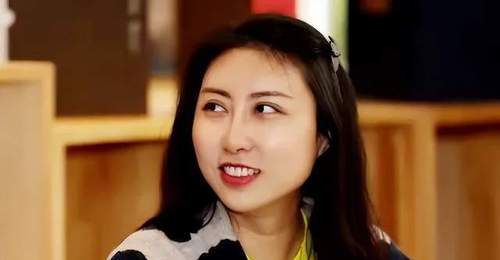 贾浅浅的终南捷径,就是最大化亲爹的资源