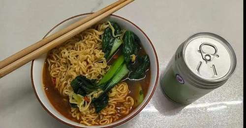 泡面的终极艺术:三分钟里的学问与技巧