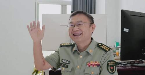 国防科技大学王戟以代码为钢枪 高位截肢仍奋进前沿的科研尖兵