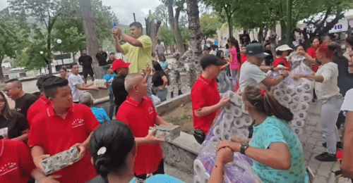 委内瑞拉震后当地华侨华人已捐赠500吨救灾物资
