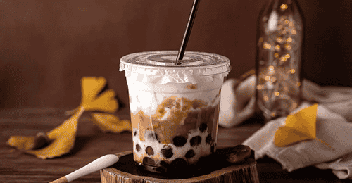 曾经排队两小时只为发朋友圈,现在拿起饮料先看配料表:这届年轻人,变了