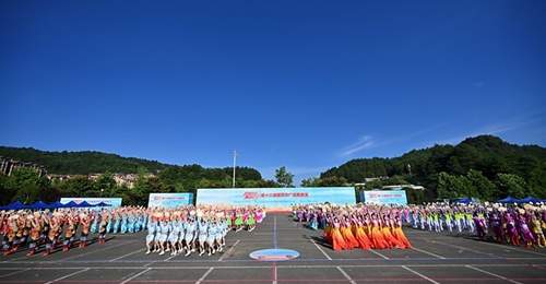 第十三届“欢跃四季·舞动巴渝”重庆市广场舞展演总决赛落幕