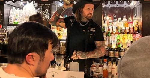 电工改行卖鸡尾酒,入围年度最佳酒吧,还带火悉尼整条商业街