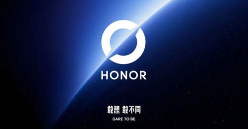 2025荣耀Robot Phone亮相现场 多元活动与智能新体验引观众热议