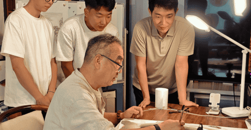 山东商务职业学院实践队赴高密体验非遗鱼拓技艺 跟着传承人感受传统魅力