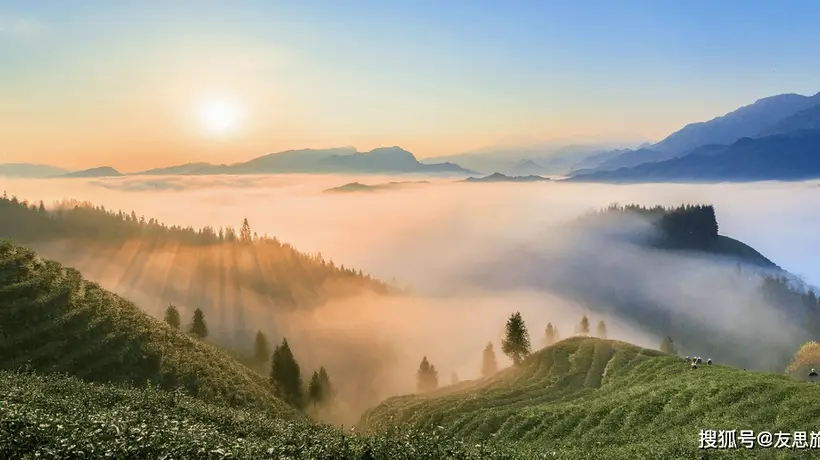 均温20℃看亚洲第一桌山,这座四川中西古镇,治好了我的三伏天