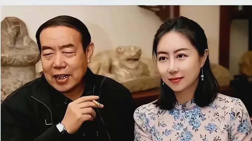 16篇论文15篇有问题,靠亲爹一路绿灯,学校的通报,网友不买账!