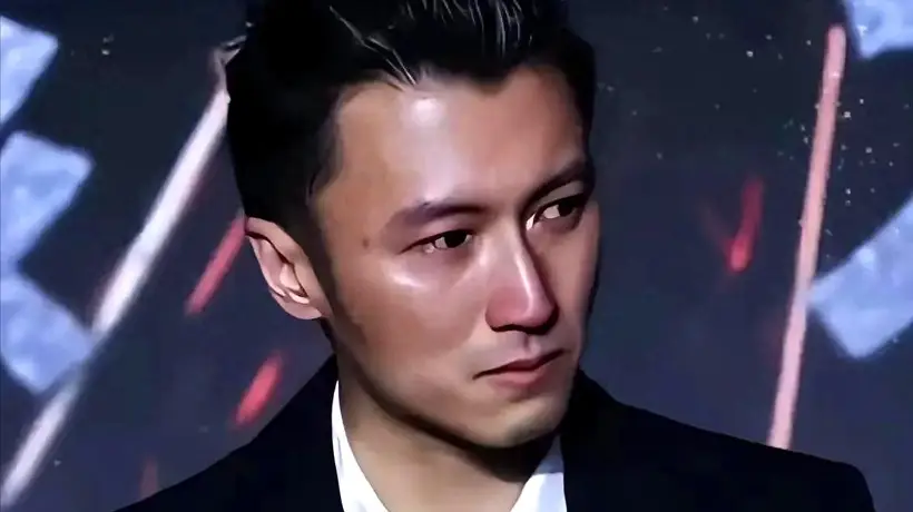 谢贤离世后谢霆锋接连遭遇风波,逆境中依旧带着父亲信念直面未来