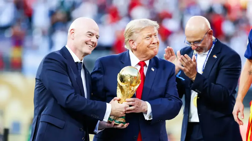 7月26日记者曝：因凡蒂诺卸任后瞄准联合国秘书长 眼下重心全在国际足联 要改章程连任到2034年掌沙特世界杯