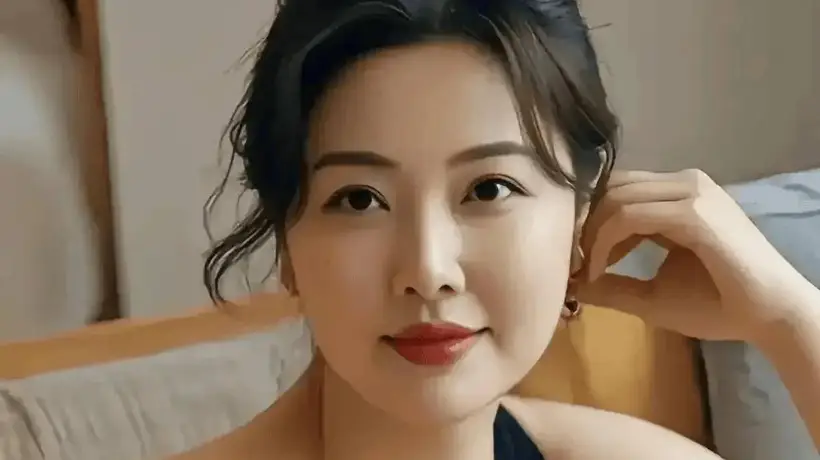年近花甲的她直抒胸臆 这份对真挚陪伴的坦荡追求藏着生命热度