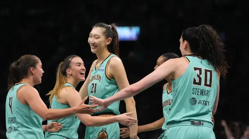 WNBA赛场再掀中国女篮高光时刻 韩旭生涯得分破五百登顶亚洲球员得分榜引球迷热议
