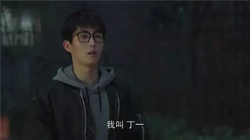 一位抑郁休学孩子妈妈的“血泪忠告”:尽量不要让熟人知道你的状态,逢人就讲孩子抑郁不上学的事,真的很傻!