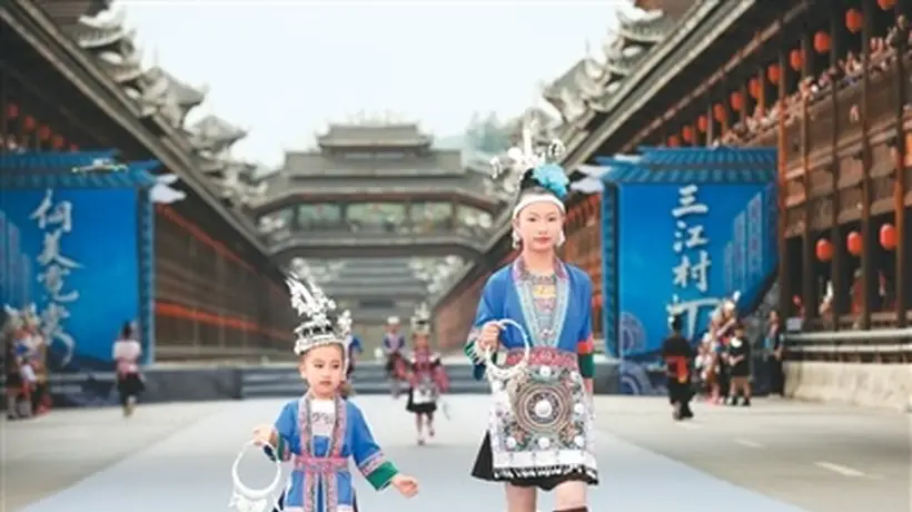 把日子“绣”进世界舞台(文化中国行)