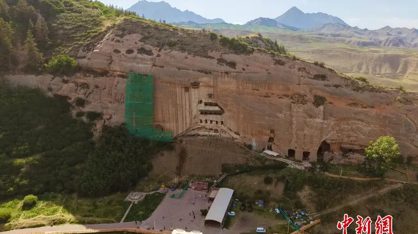 镶嵌在祁连崖壁的千年马蹄寺保护修缮工程即将完工