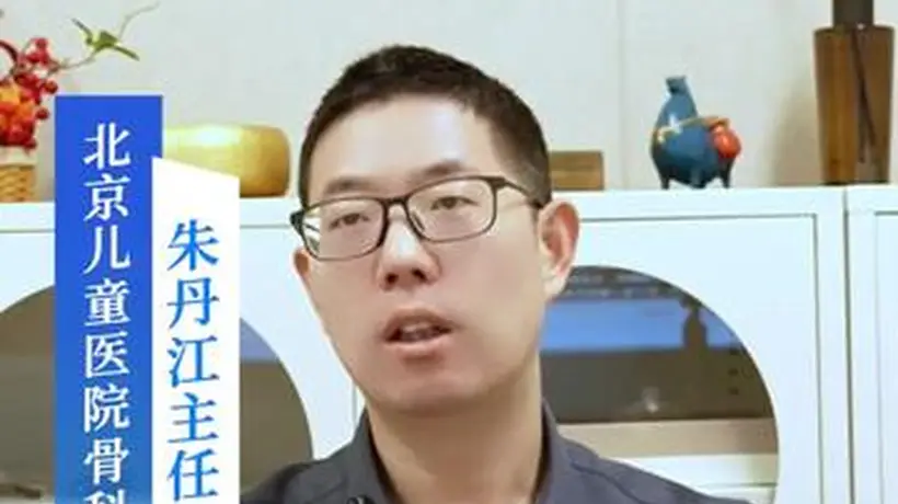 孩子膝盖一活动就异响 家长们要注意及时干预