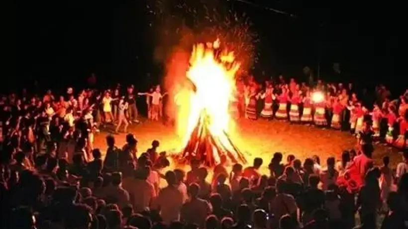 来大理12县市火把节凑热闹!多元民俗体验、篝火晚会,这份参与感拉满的活动指南快收下