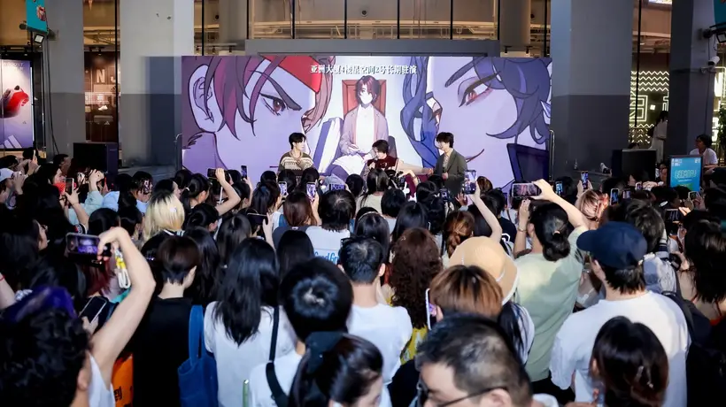 这个夏天逛南京路演艺市集 看音乐剧快闪、和明星互动还能赢盲盒票