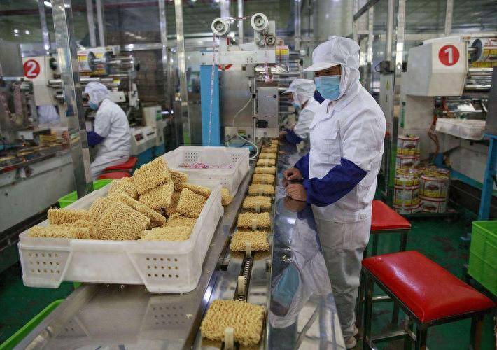 油炸方便面饼为啥看不到油？长期吃方便面健康吗？