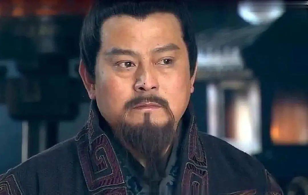 智谋不在张良之下，陈平屡出奇谋，为何官员对他褒贬不一？