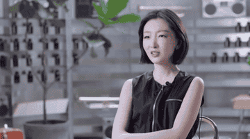 周冬雨回应话剧热舞:我跳的时候心里也很社死