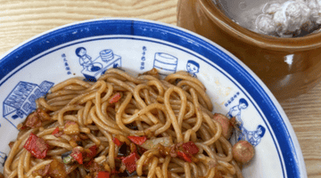 爽滑弹韧咸鲜香辣,一口尝尽南昌拌粉独特风味
