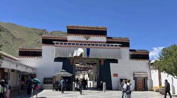 逛扎什伦布寺 感受后藏中心日喀则班禅驻锡地的古朴魅力