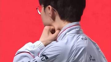 T1被G2淘汰鞠躬道歉,Faker掐自己脖子不愿接受,Peyz光速离场