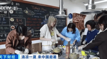 在云南的清凉夏风中，和外国游客一起解锁多元体验式文旅玩法