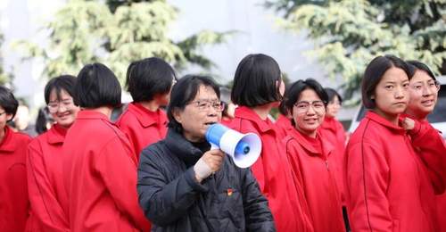 华坪女高“2026高考成绩单”出炉:152名山区女孩全员上线,本科过线率达94.3%
