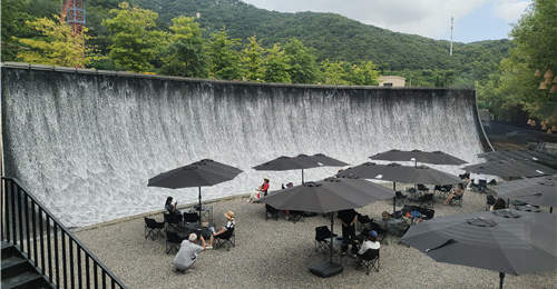 青山叠翠引客来,近郊微度假出圈!大连岔鞍村打造文旅新名片