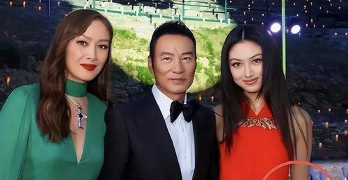 原创71岁任达华香港素颜逛街像50+,闺女太火辣,胸大腿长有明星范