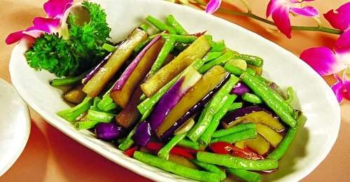 茄子豇豆小炒:简单快手家常菜