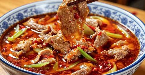来参与这场家常水煮牛肉制作,掌握这两个秘诀,牛肉嫩滑入味,香辣开胃还能解锁两种吃法
