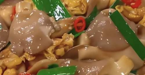 手撕平菇炒鸡蛋：鲜辣爽脆的家常滋味等你来尝
