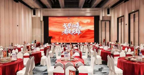 逛长春吃东北菜 到会展中心大饭店解锁多元就餐新体验