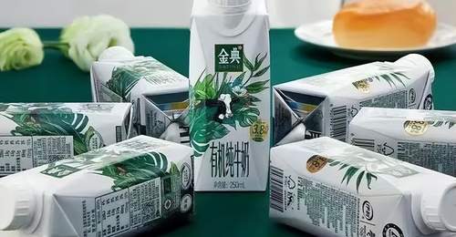 同是纯牛奶只加生牛乳,特仑苏为啥比金典卖得好?