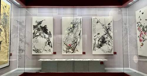 张晖写意花鸟画作品展在沈阳故宫开展