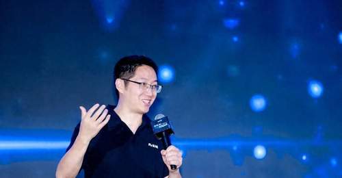 人大演讲“失控”事件后续:张小龙从粉笔辞职