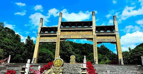 登临安顺天台山,绝壁古寺藏四百年黔山风骨