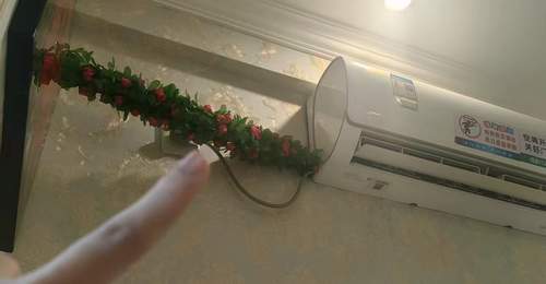 成都多起酒店公厕偷拍案被查 3名嫌犯落网后警方同步排查涉事场所 市民可通过这些方式保护隐私