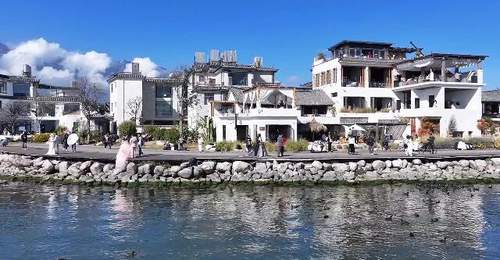 来大理选对民宿慢享一夏，在多元在地体验中为身心蓄满电量