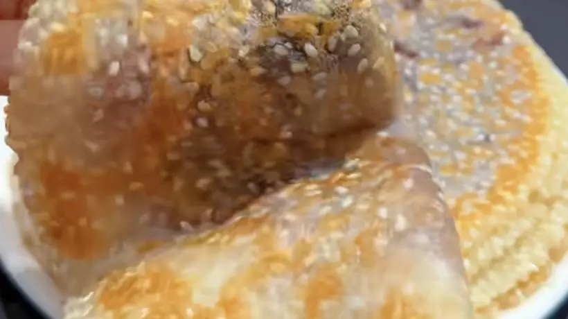 不用发面!快手芝麻糯米饼,香酥带芝麻香,待客也拿得出手
