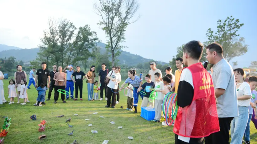 百余家庭暑期遛娃“拔草”忙 浙江苍南开启乡村深度游新体验